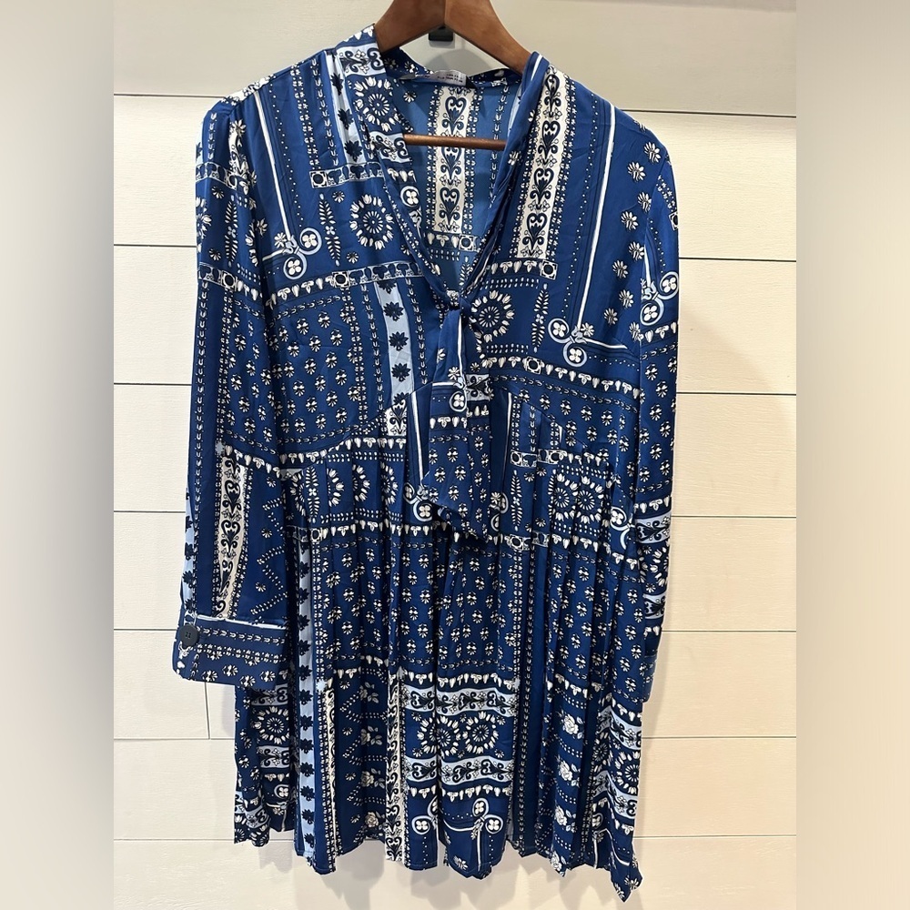 Zara Blue Patterned Women's Dress- size Medium